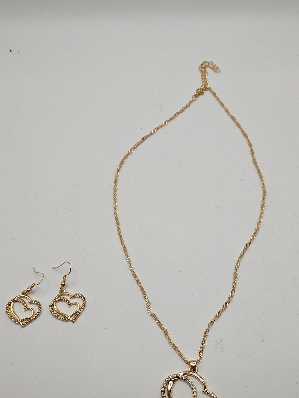 Gold Toned Heart‎ Pendant Necklace and Earrings Set